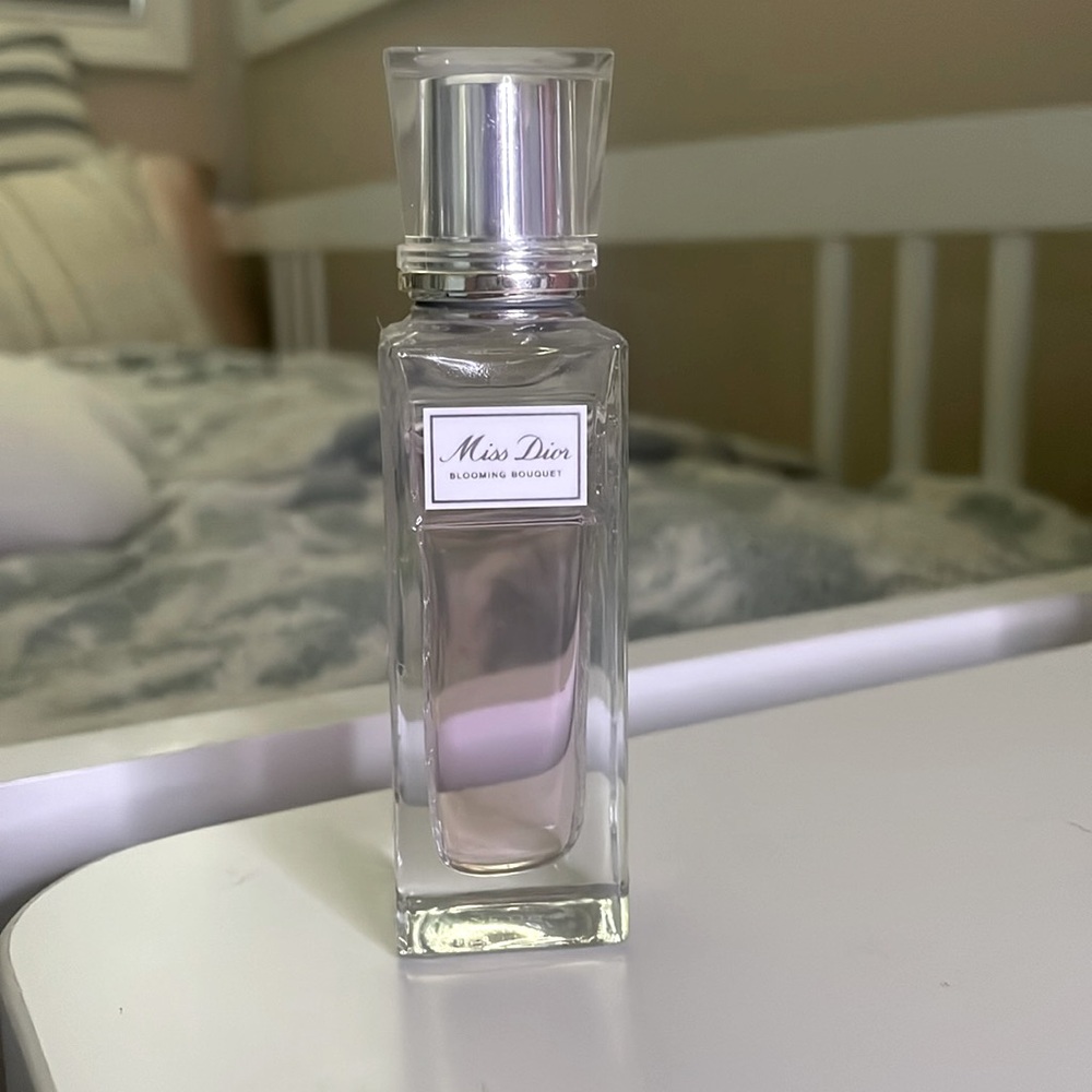 Miss Dior Roller Perfume Blooming Bouquet